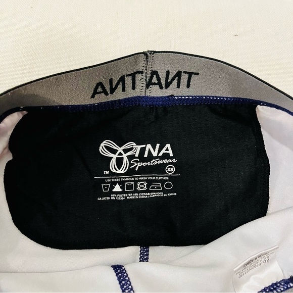 Aritzia TNA Multi Colour Cropped Low Rise Space Dye Atmosphere Leggings XS - Picture 5 of 8